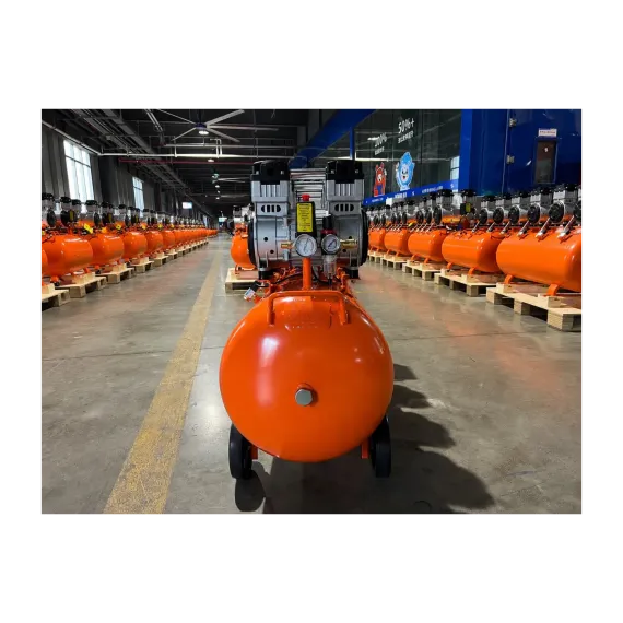 Oljefri kompressor CC8AX200T  8 hk200 l tank Stillegående 2303
